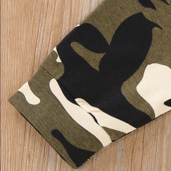 NWT MR STEAL YOUR GIRL Print Hoodie and Camo Pants Set multiple sizes av… - Picture 5 of 8